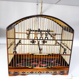 Gaiola para Coleiro Madeira Dourada com Mosaico Vermelho